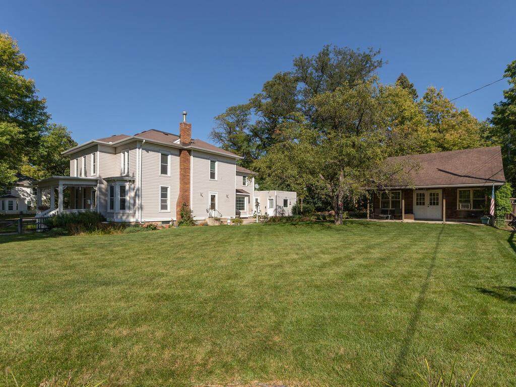 219 Grove Avenue - Photo 1