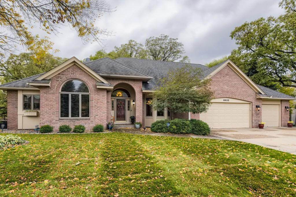 8632 Ridge Ponds Drive - Photo 1