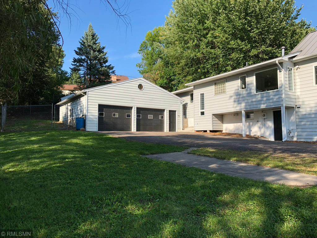 924 Maple Street - Photo 1