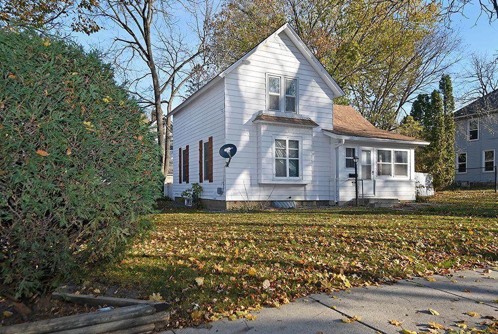 534 Vine Street - Photo 1