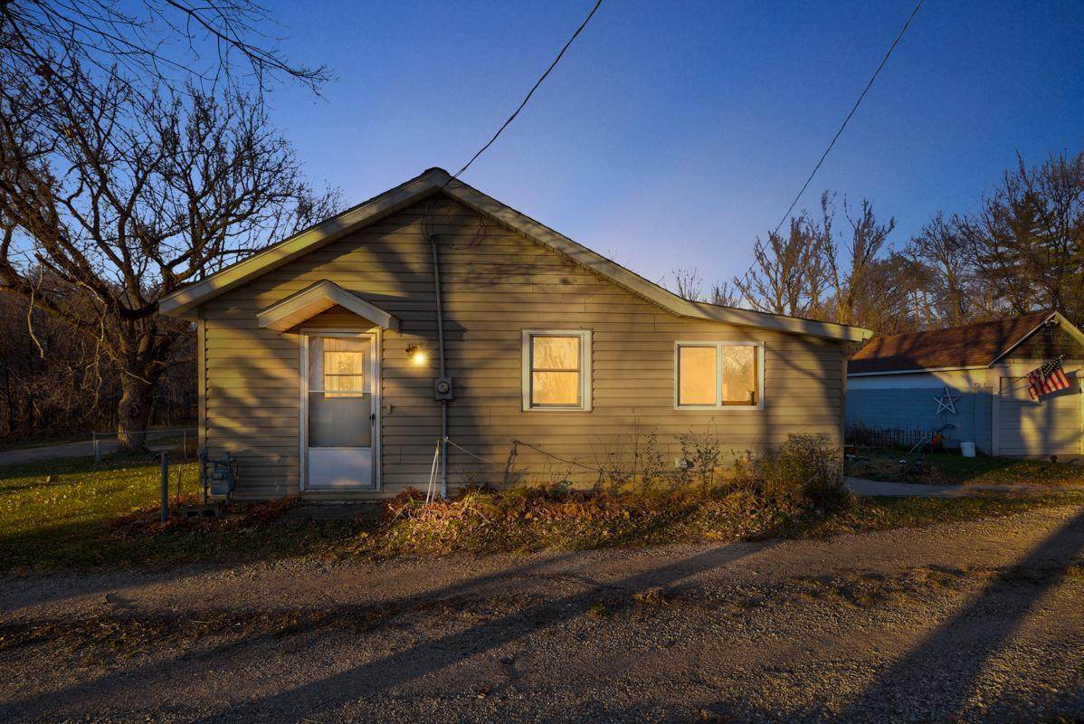 22955 Fertile Avenue - Photo 1
