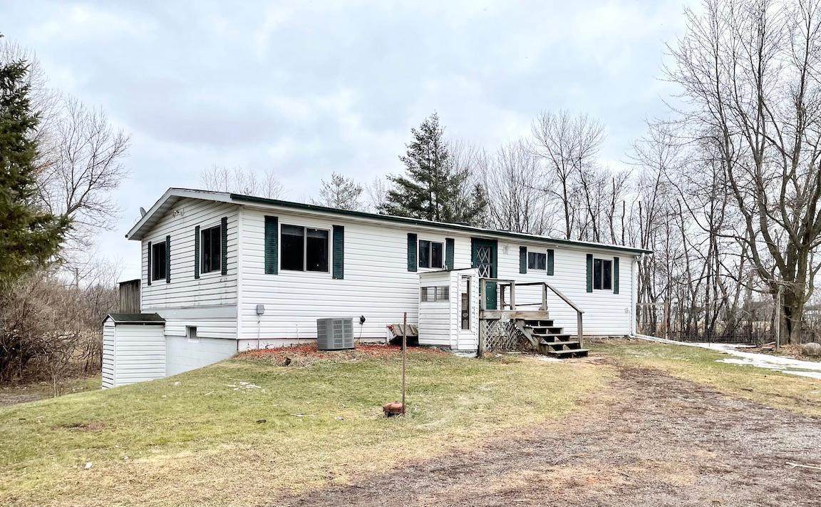 1437 120th Street - Photo 1