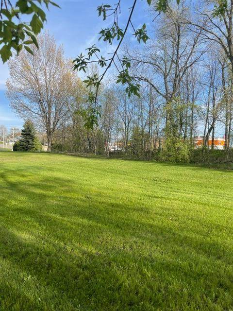 820 Railroad Avenue - Photo 1