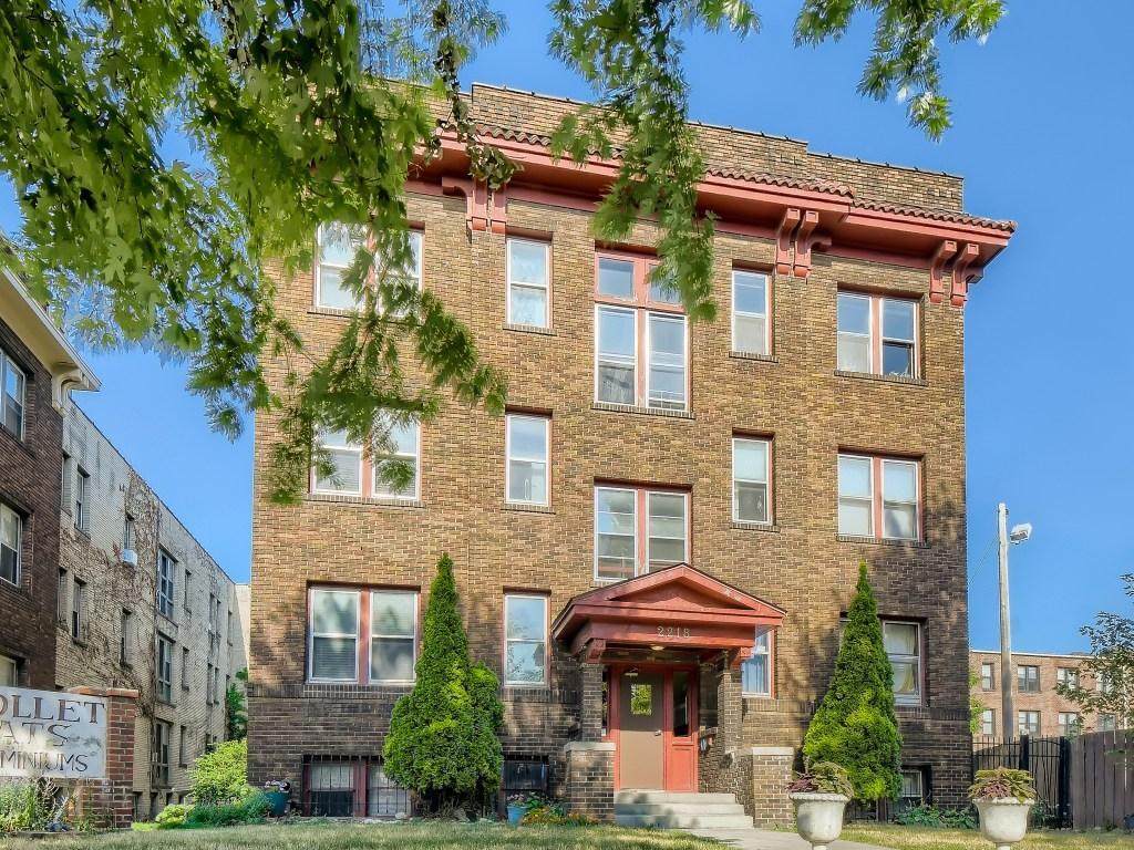 2218 Nicollet Avenue - Photo 1