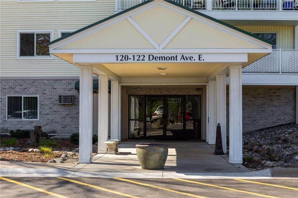 130 Demont Avenue - Photo 1