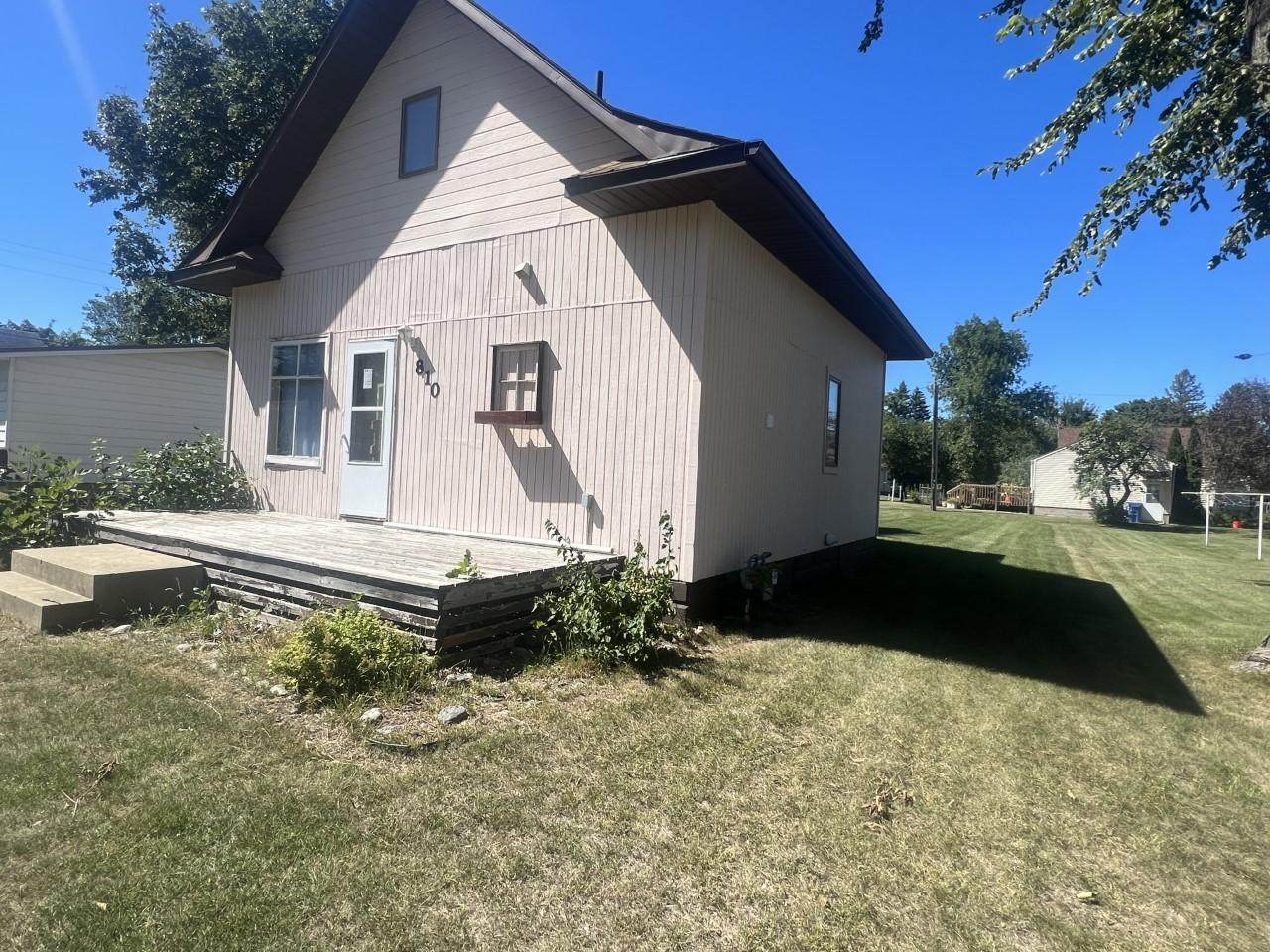 810 Haarfager Avenue - Photo 1