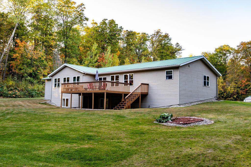 10100 Maple Lane - Photo 1