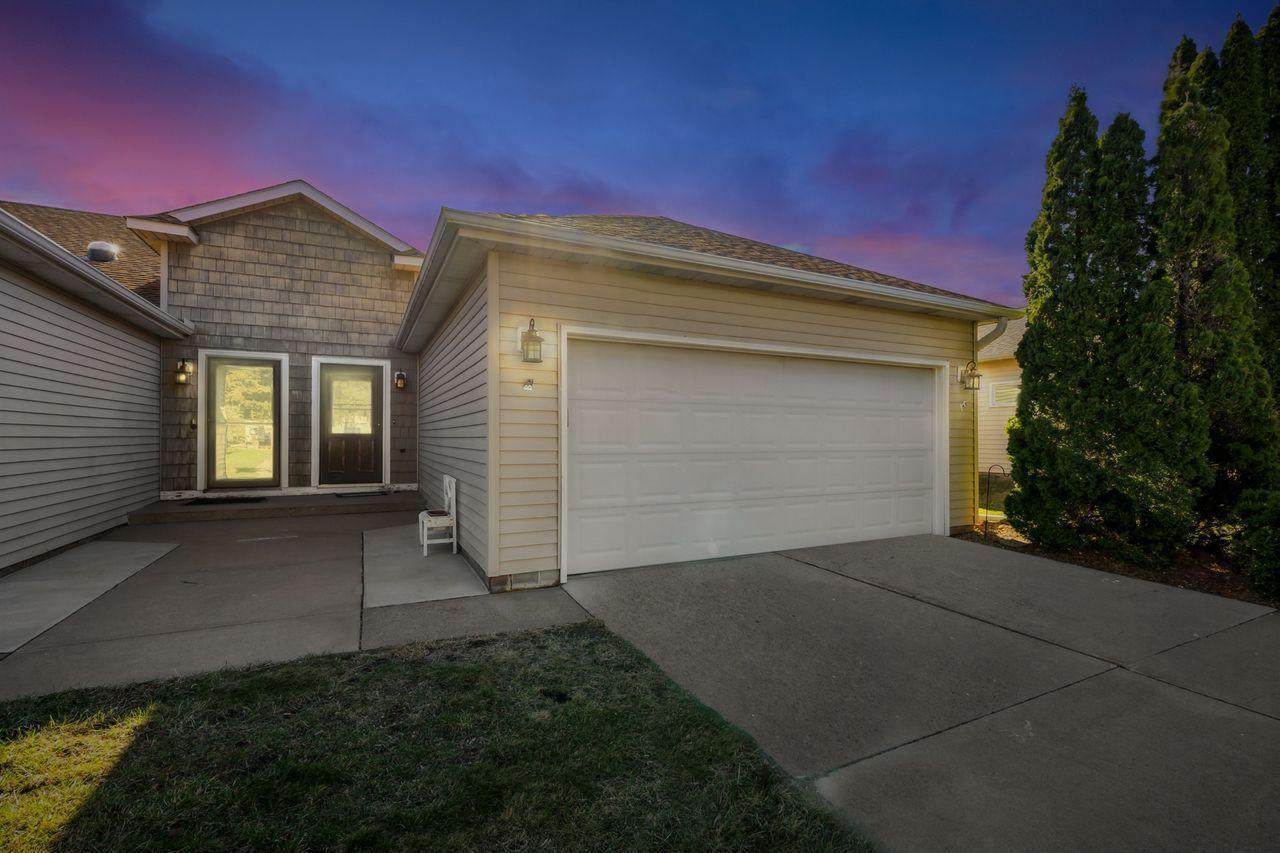 1913 Eastridge Court - Photo 1
