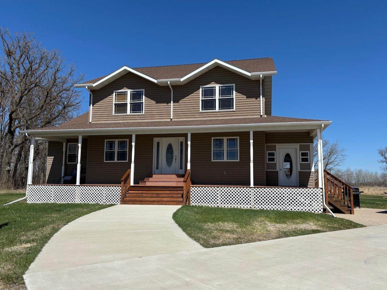 21436 200th Avenue - Photo 1