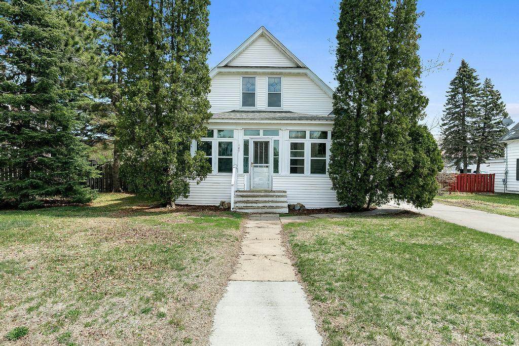 407 3rd Street - Photo 1