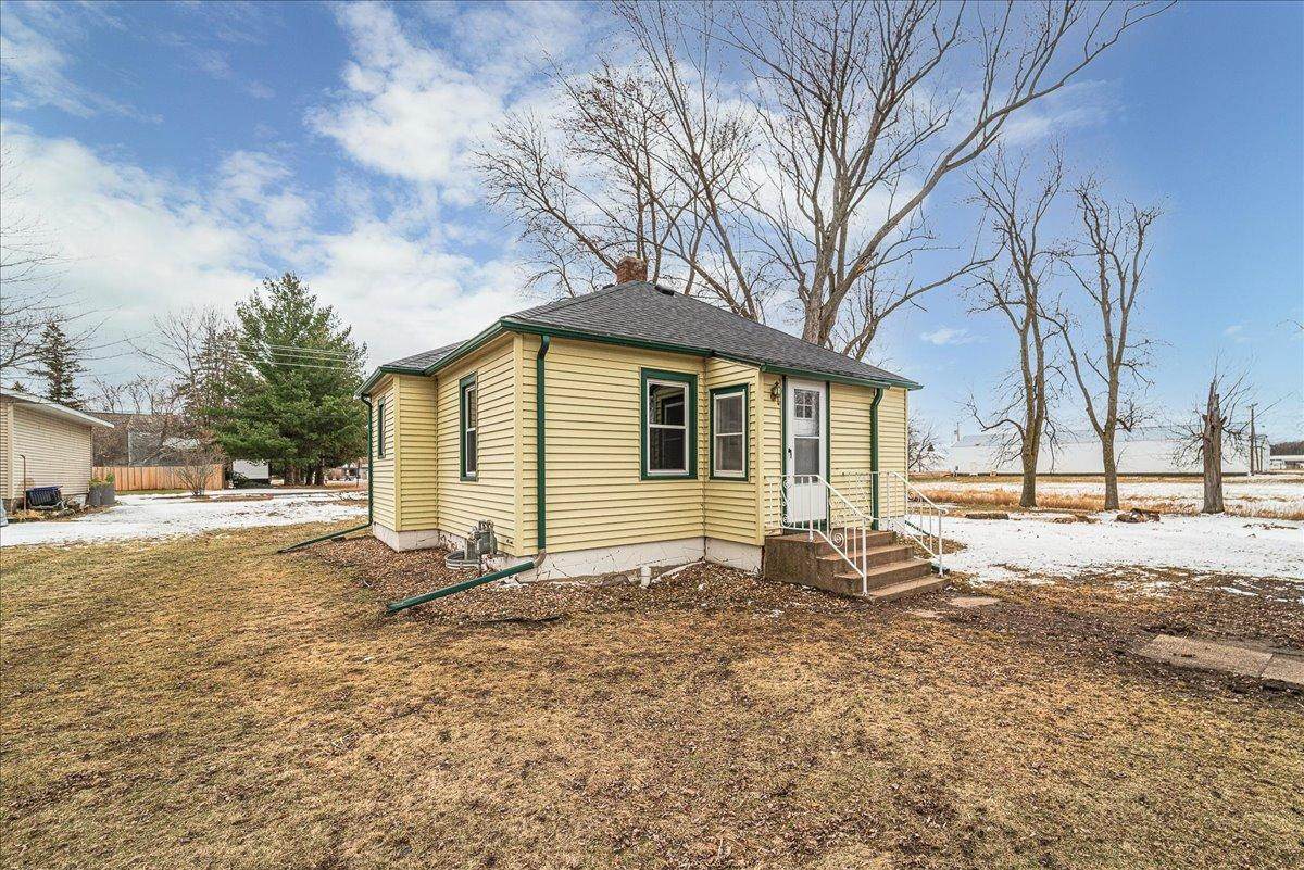830 3rd Street - Photo 1