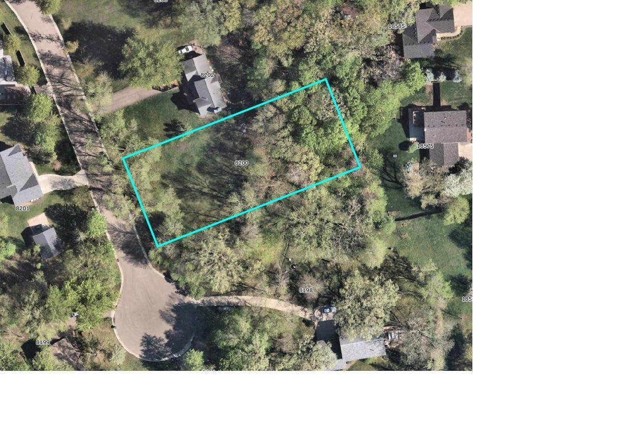 8200 Walnut Grove Lane - Photo 1