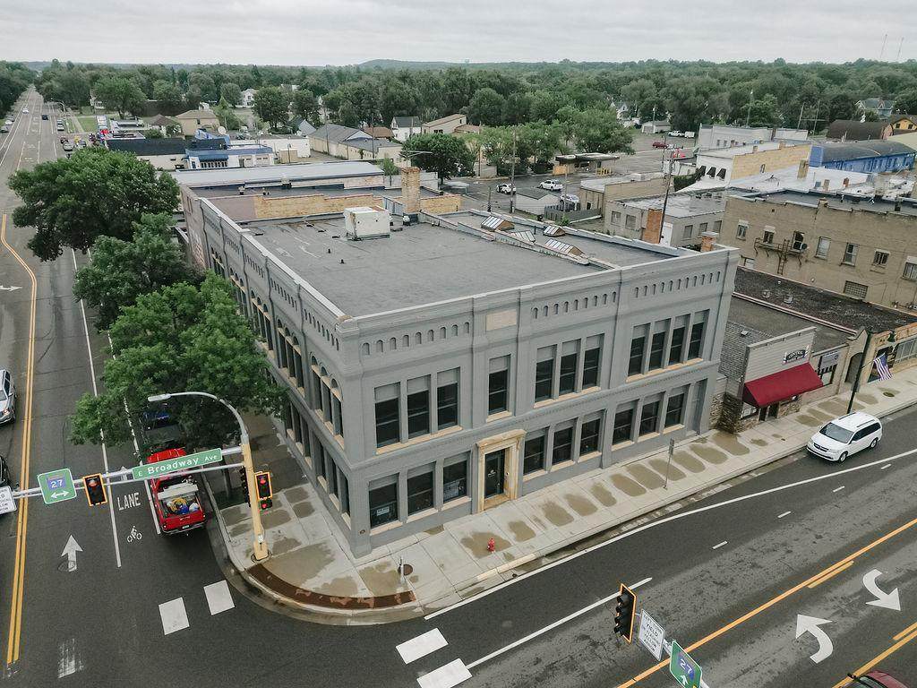 101 Broadway - Photo 1