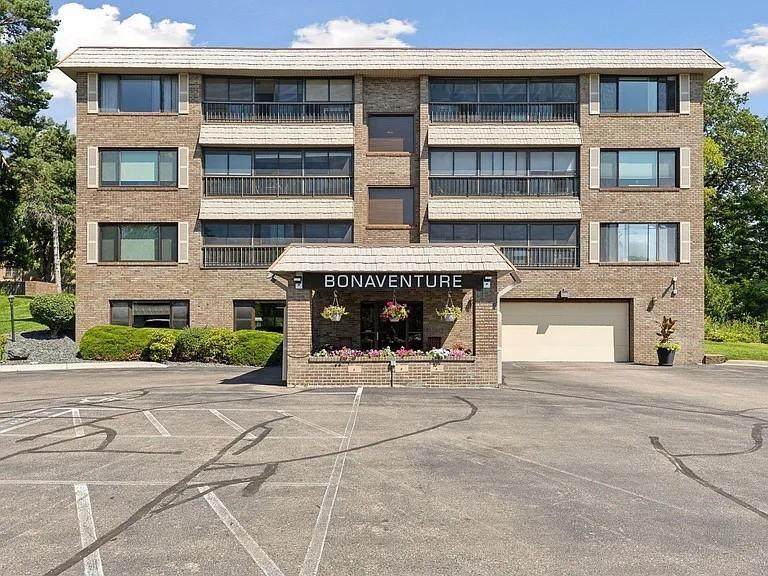 3090 Lexington Avenue - Photo 1