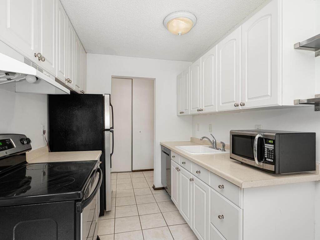 4600 Cedar Lake Road - Photo 1