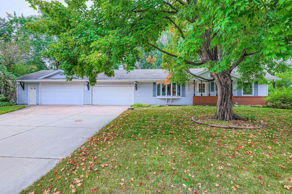 8656 Imperial Avenue - Photo 1