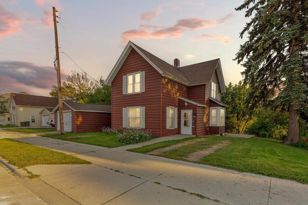 509 Walnut Avenue - Photo 1