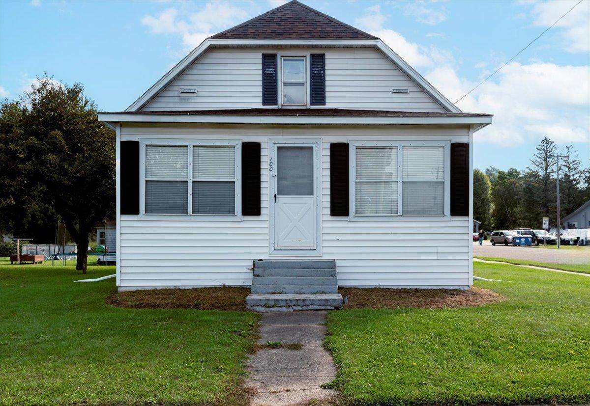 100 Grover Street - Photo 1