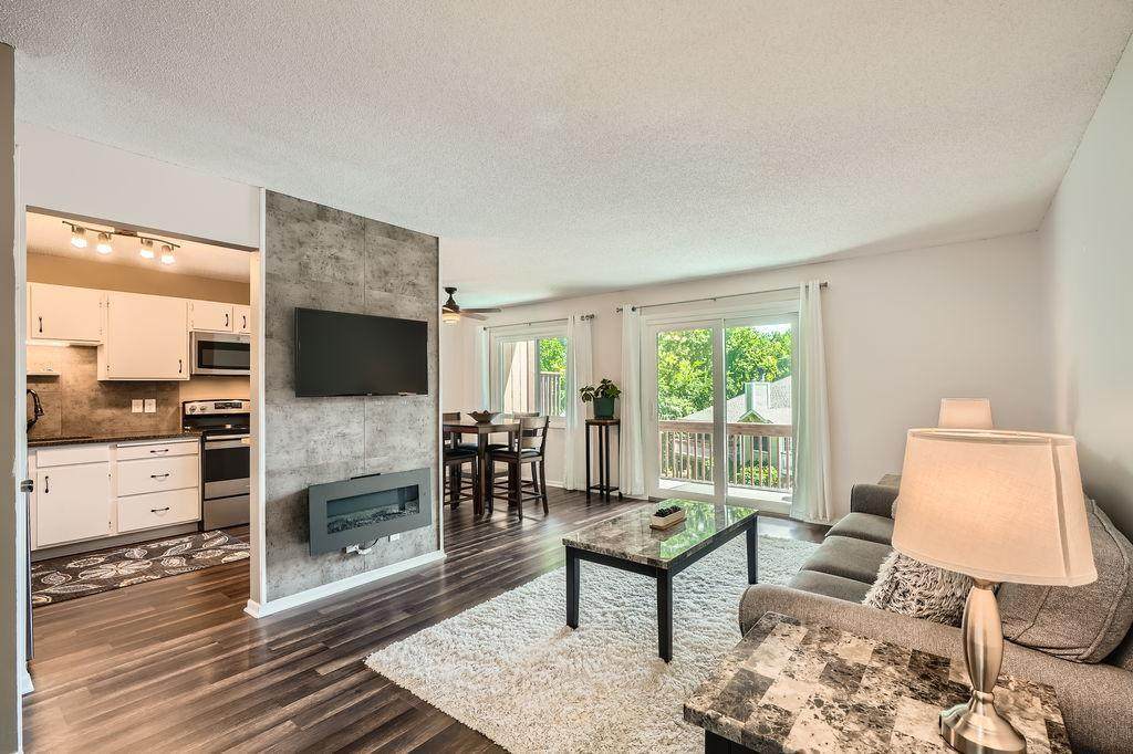 5275 Balmoral Lane - Photo 1