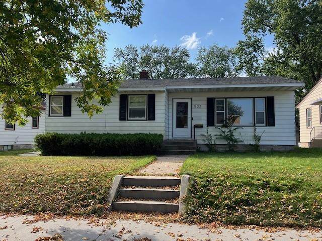 935 31st Avenue - Photo 1