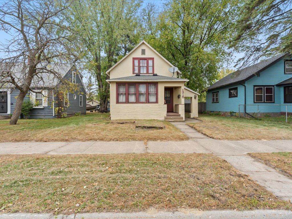 1315 Pine Street - Photo 1