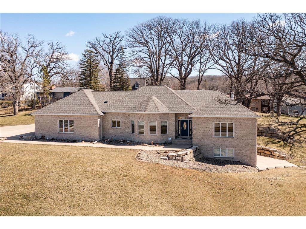 340 Main Street N - Photo 1