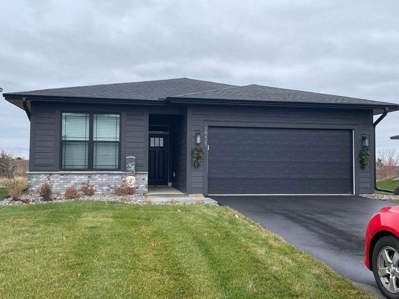 10427 Robinwood Road - Photo 1