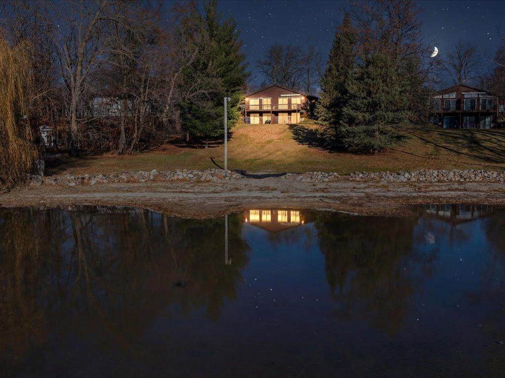 20170 Sugarbush Lane - Photo 1