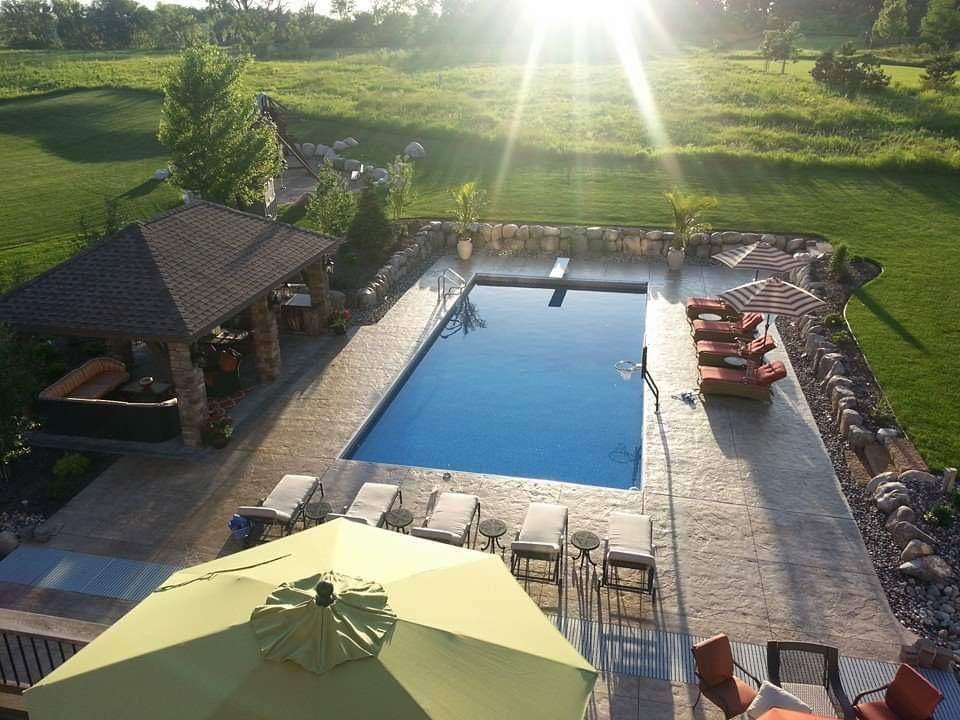 225 Calamus Circle - Photo 1