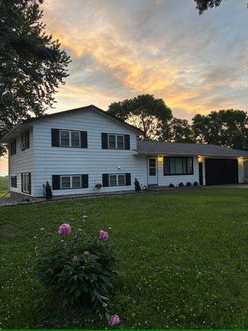 1107 4th Street - Photo 1