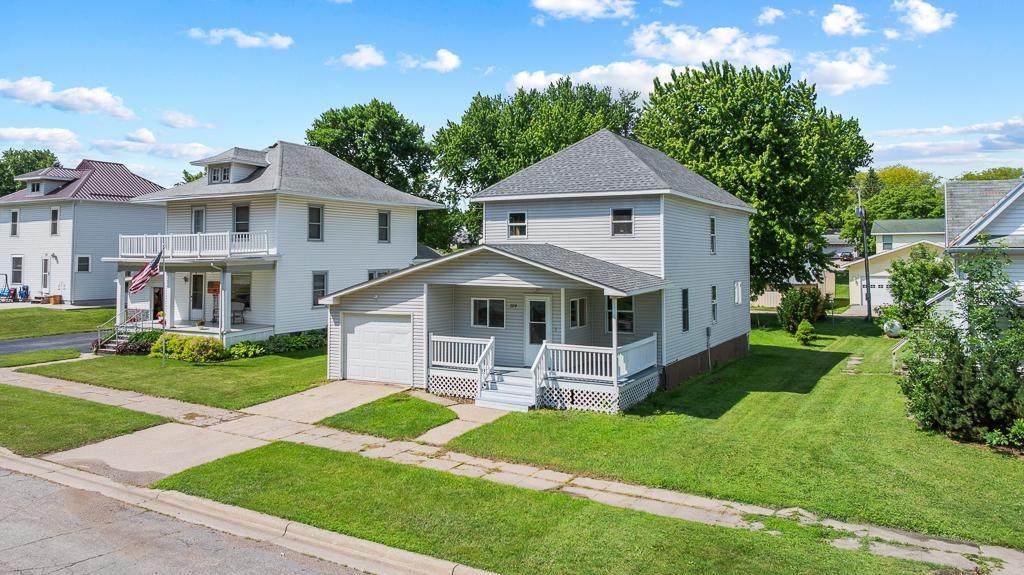 204 1st Street - Photo 1