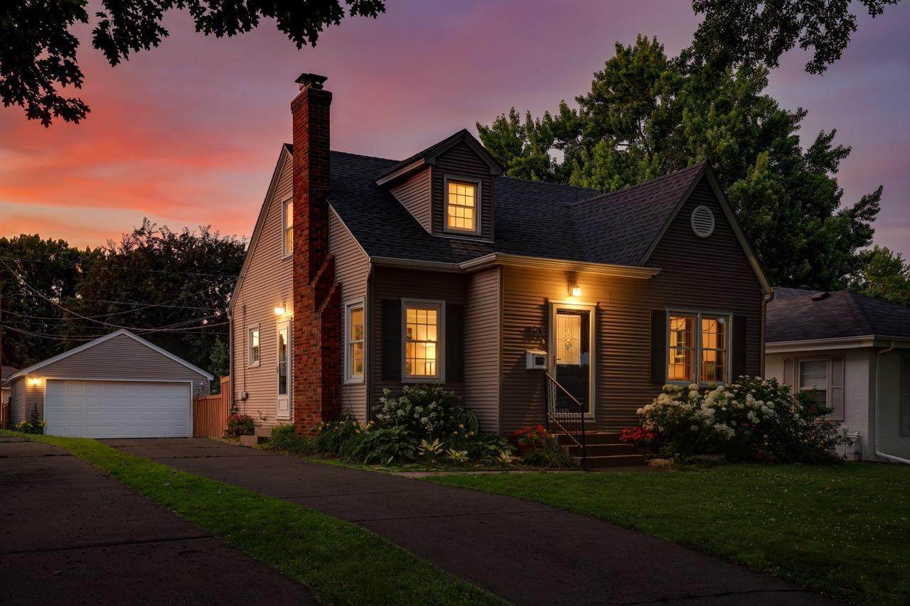 753 Idaho Avenue - Photo 1