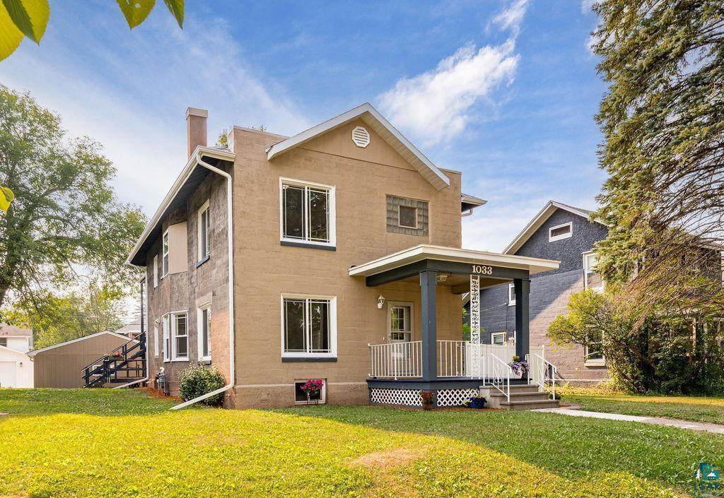 1033 85th Avenue - Photo 1