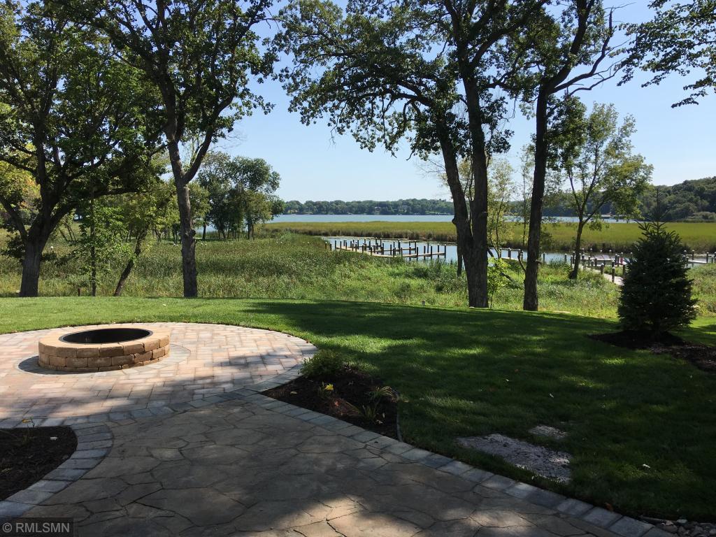 3746 Woodland Cove Parkway - Photo 1