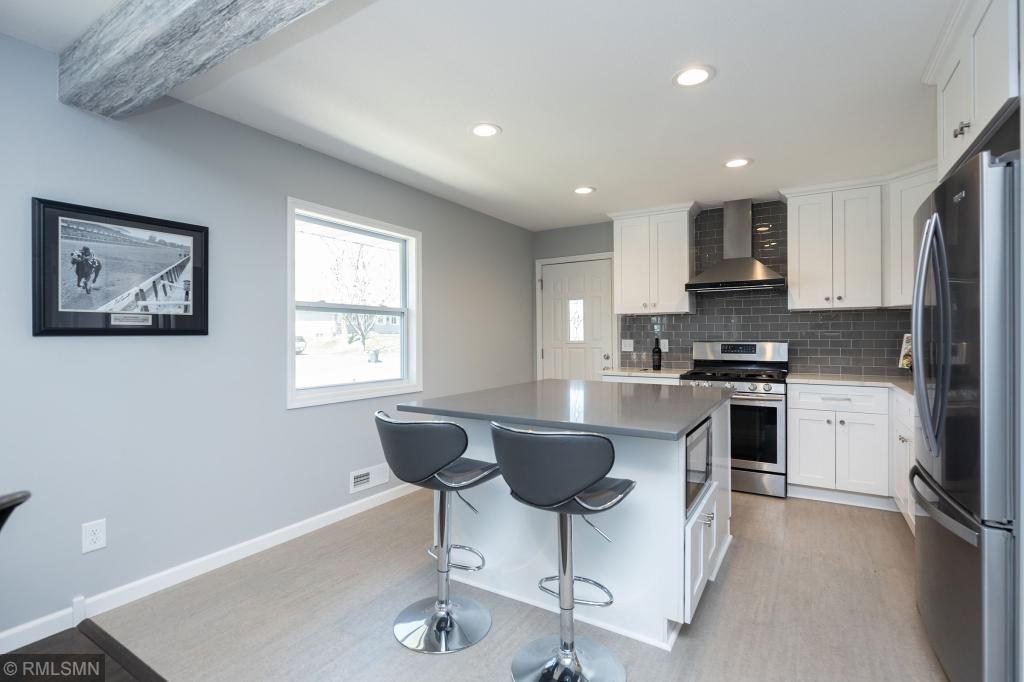 13021 Lakeview Drive - Photo 1
