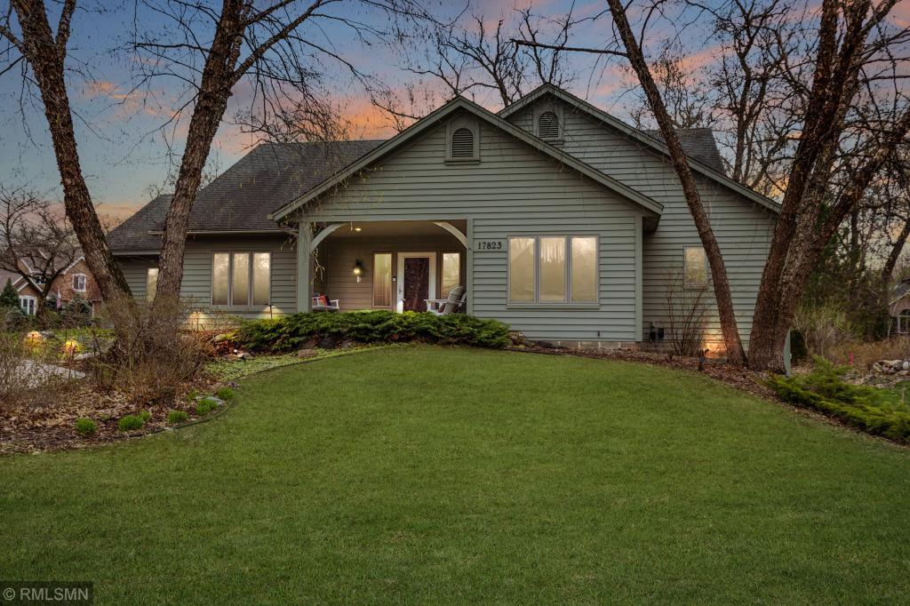 17823 Lake Cove Circle - Photo 1