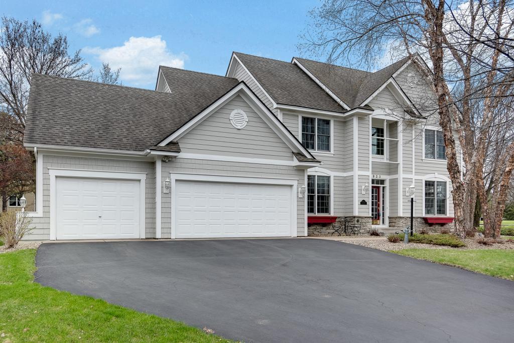 9923 Antrim Road - Photo 1