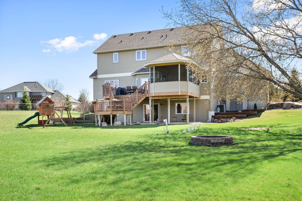 407 Fairhaven Drive - Photo 1
