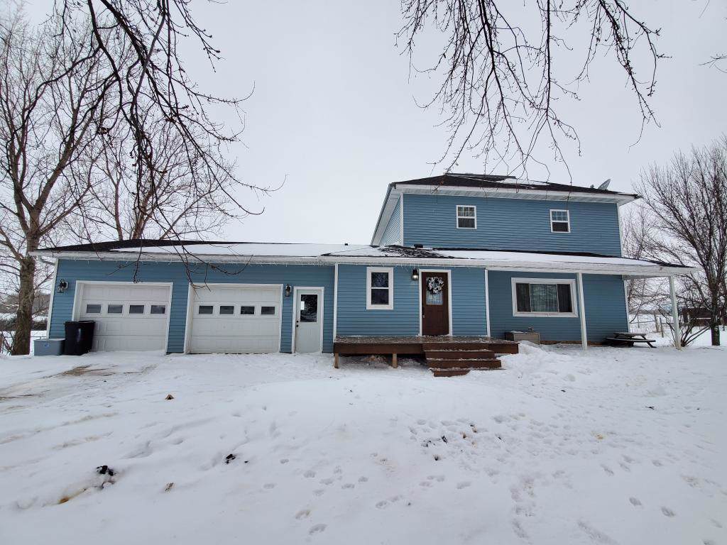 998 Cordova Avenue - Photo 1