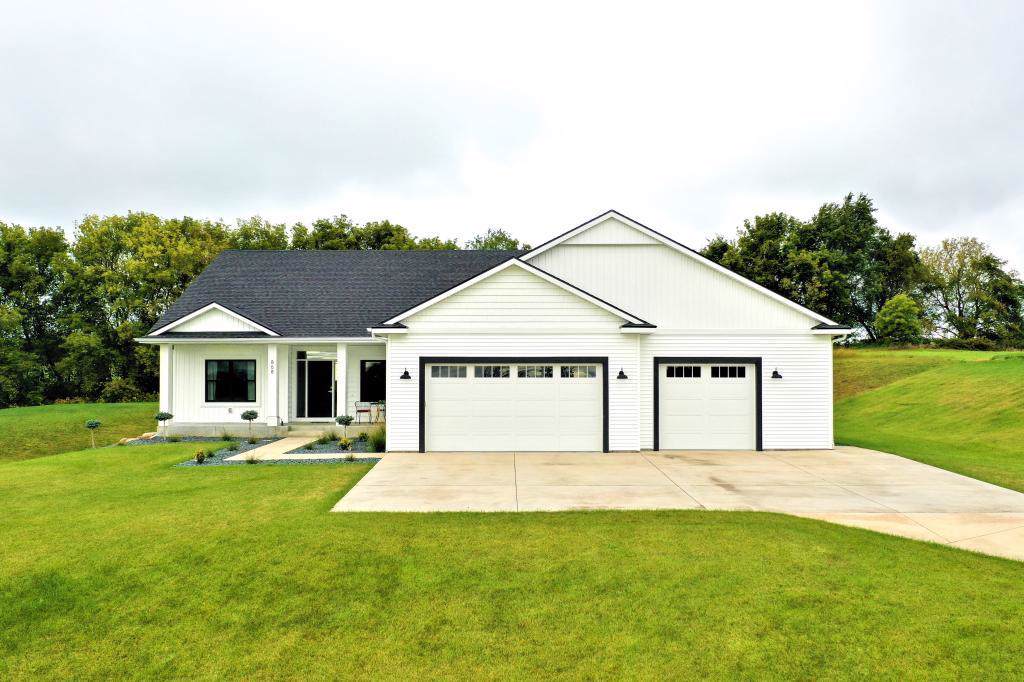 868 Zumbro Woods Lane - Photo 1