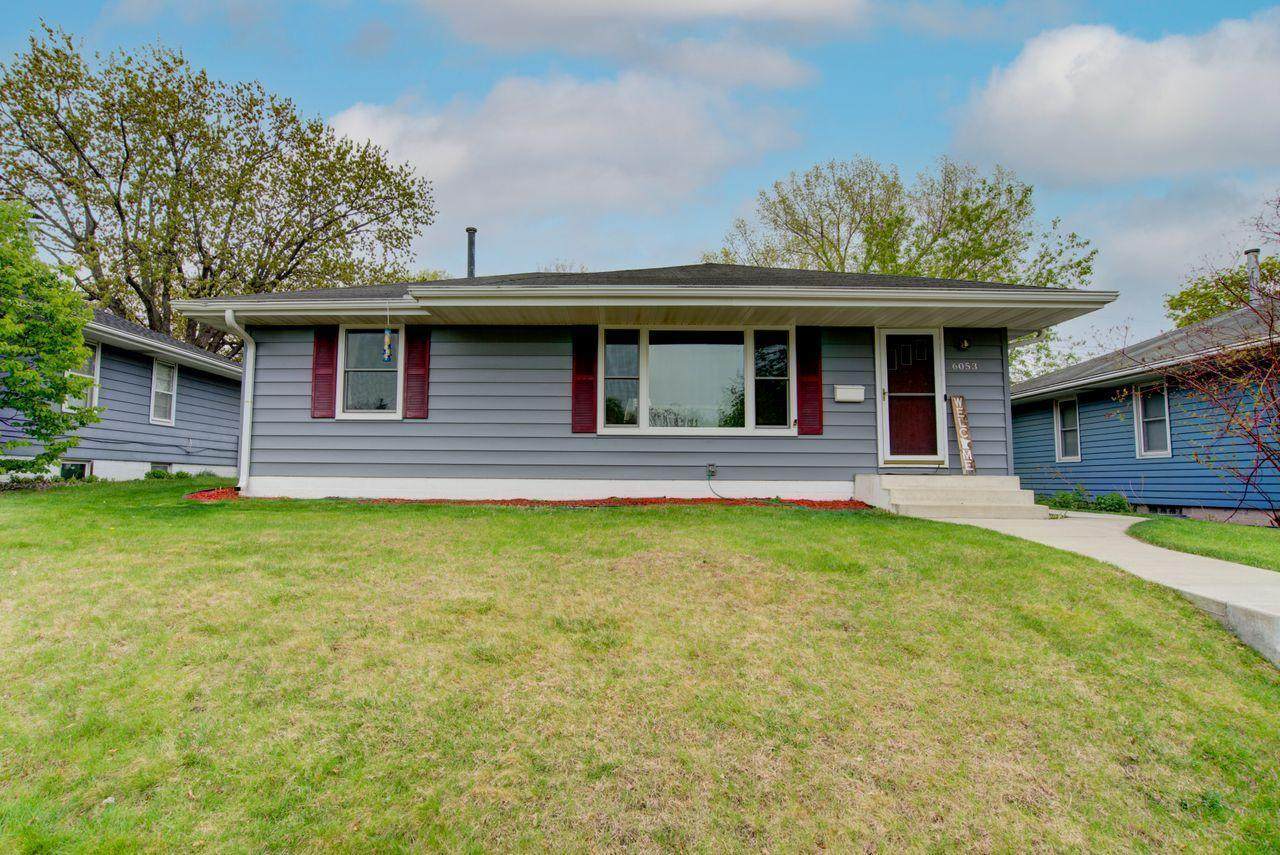 6053 Dupont Avenue - Photo 1