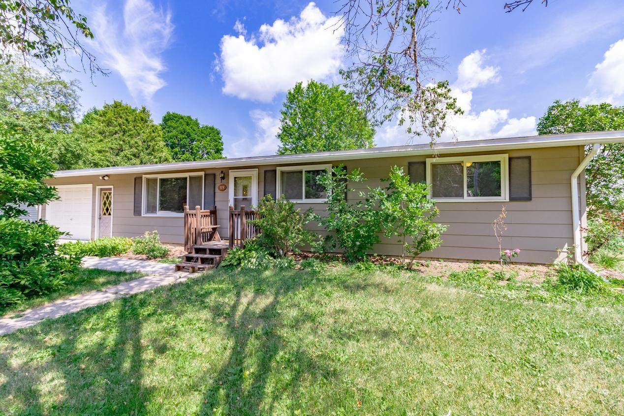 313 Johnson Street - Photo 1