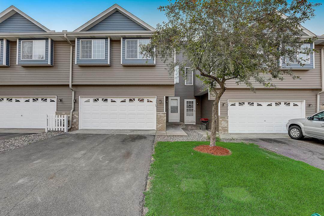 12219 Buchanan Court - Photo 1