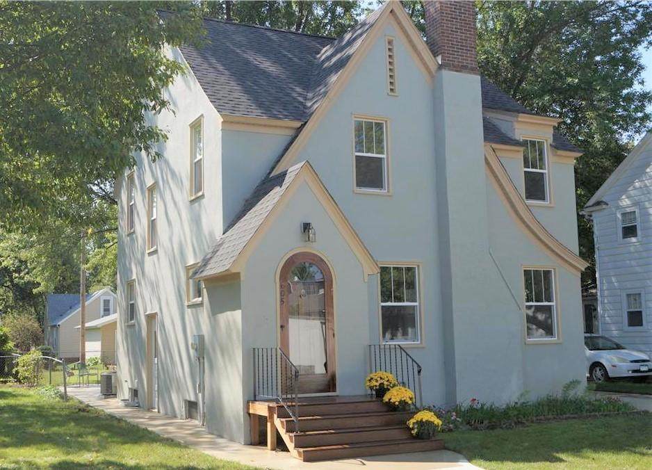 605 4th Avenue - Photo 1