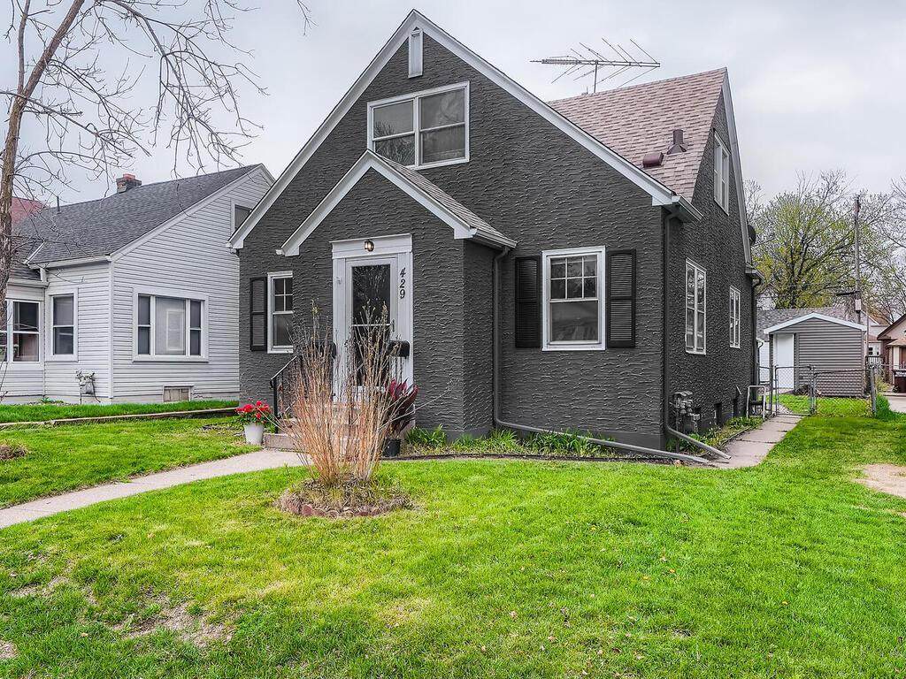 429 5th Avenue - Photo 1