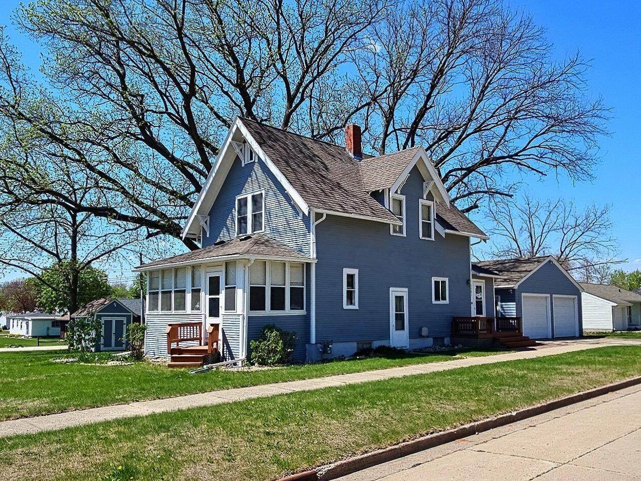 1501 Park Street - Photo 1