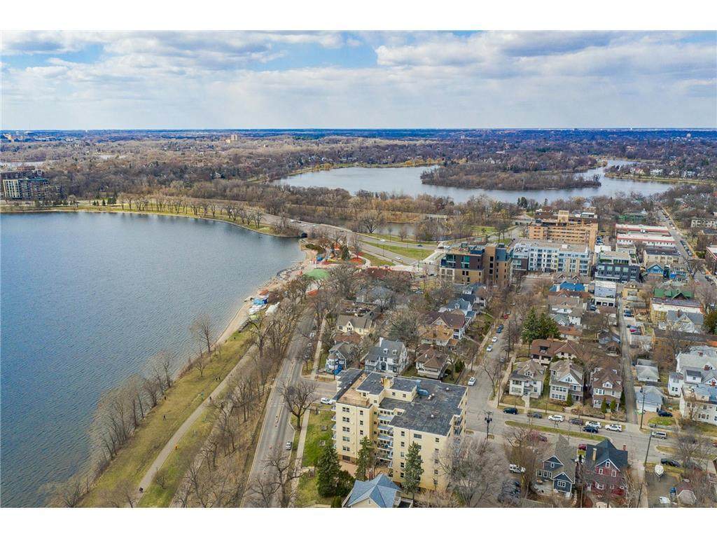 3252 Fremont Avenue - Photo 1