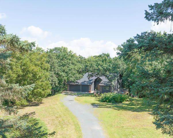 1094 Golden Oaks Lane - Photo 1