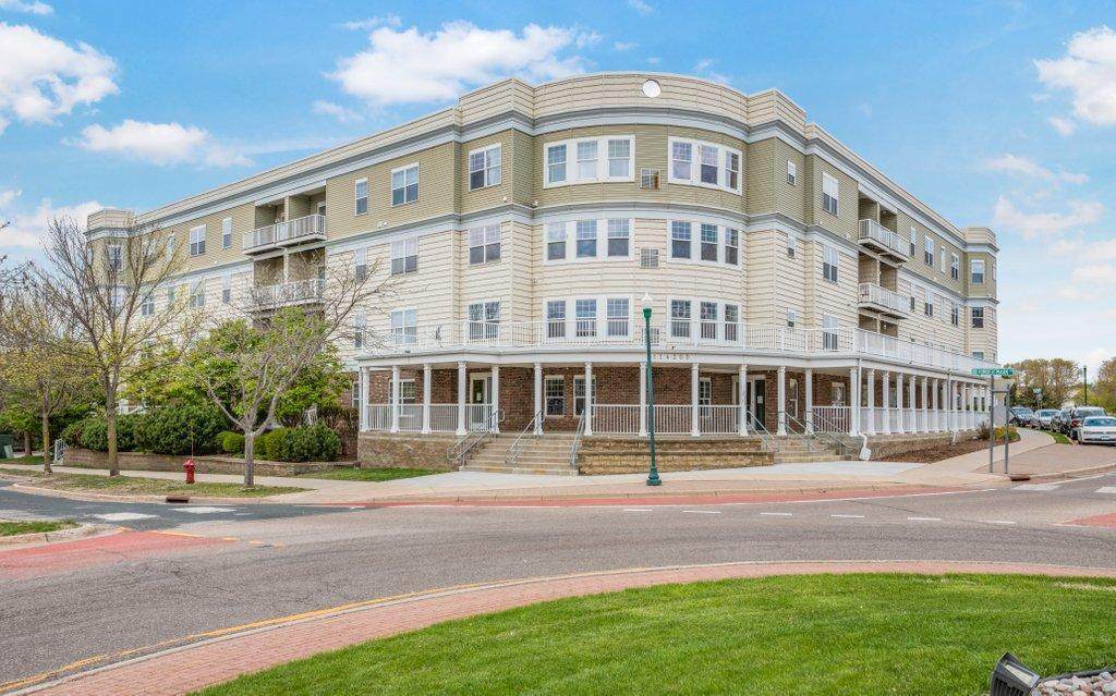 114200 Hundertmark Road - Photo 1