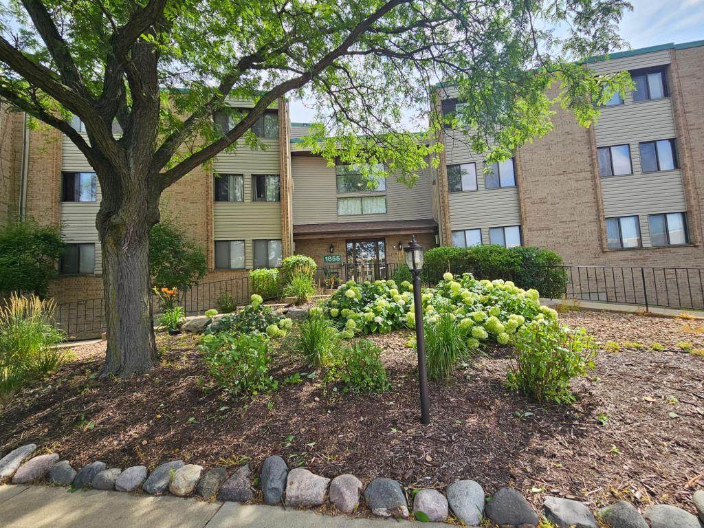 1855 Silver Bell Road - Photo 1